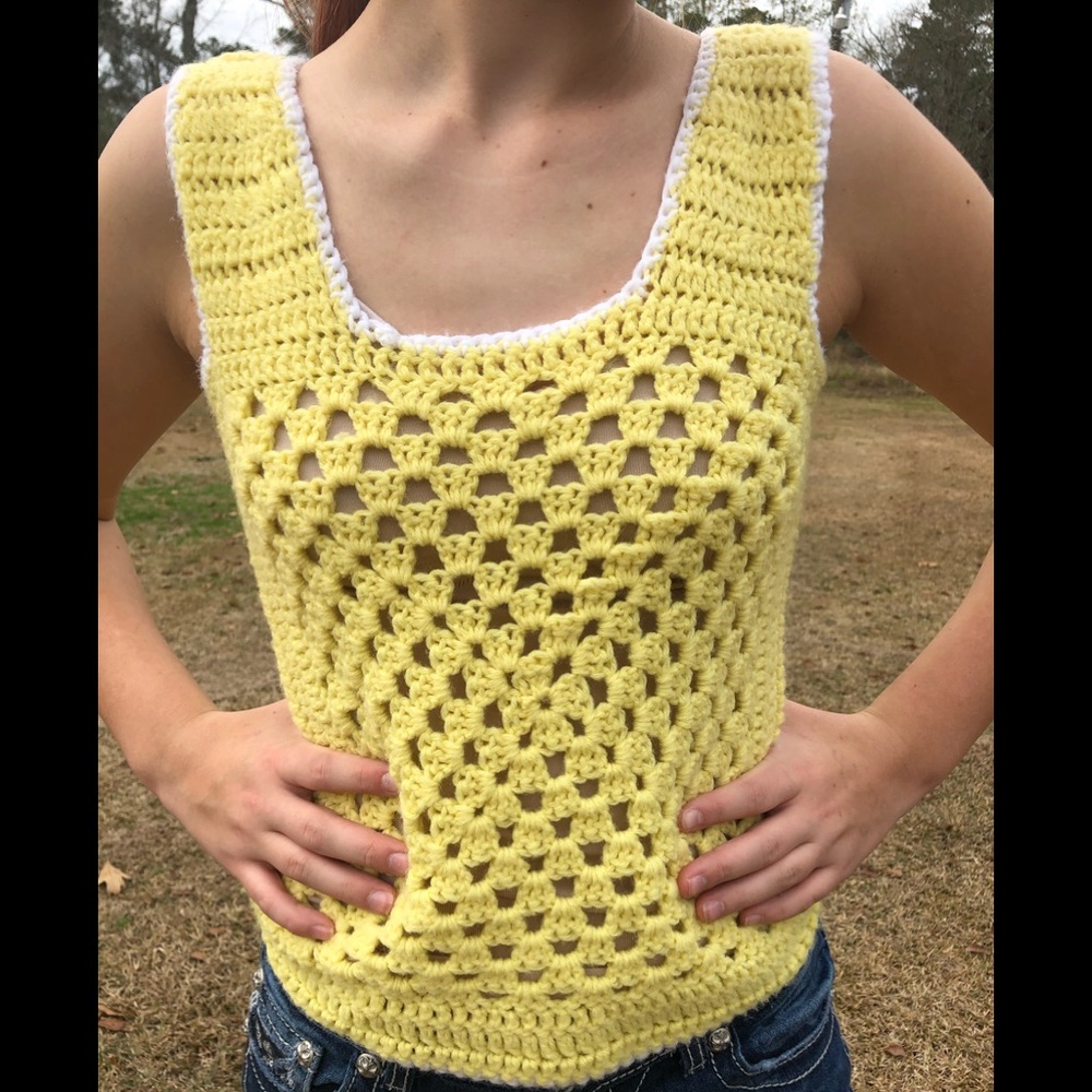 Vintage 1970s Crochet Top Handmade fits size 4-6